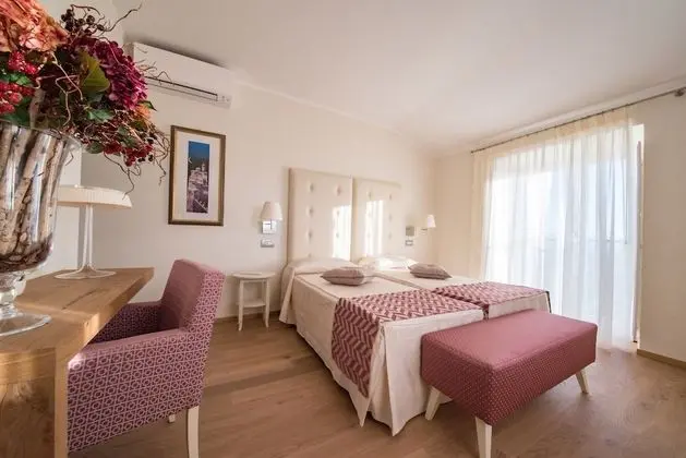 Superior Tek Büyük veya İki Ayrı Yataklı Oda