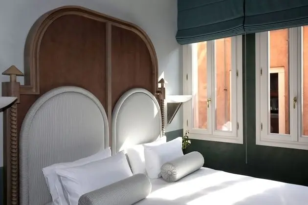 Classic Tek Büyük Yataklı Oda (Trovaso)