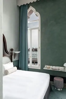 Deluxe Oda, Kanal Manzaralı (Ognisanti)