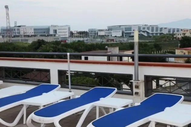 Deluxe Tek Büyük veya İki Ayrı Yataklı Oda
