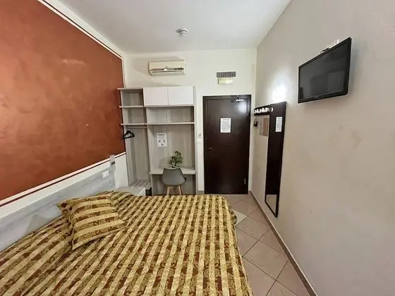 Tek Büyük Yataklı Oda