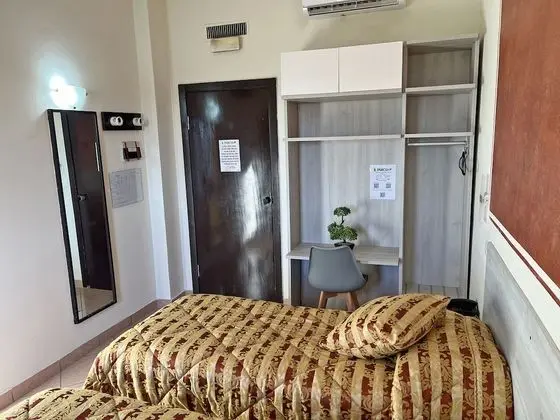 Tek Büyük Yataklı Oda