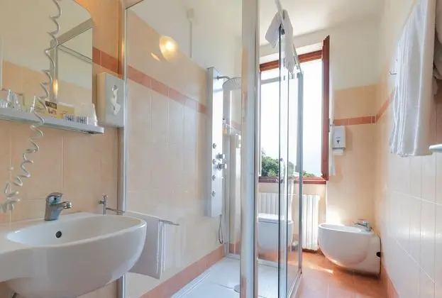 Superior Oda, Göl Manzaralı