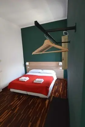 Comfort Tek Büyük veya İki Ayrı Yataklı Oda