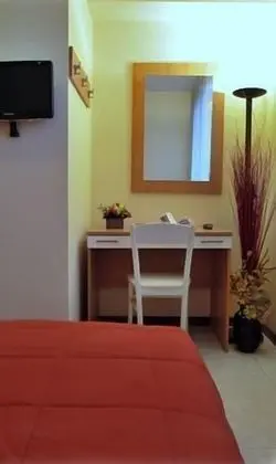 Üç Kişilik Oda