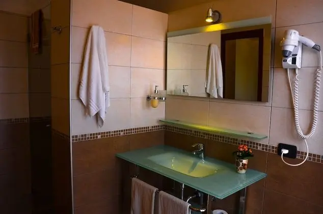 Tek Büyük veya İki Ayrı Yataklı Oda