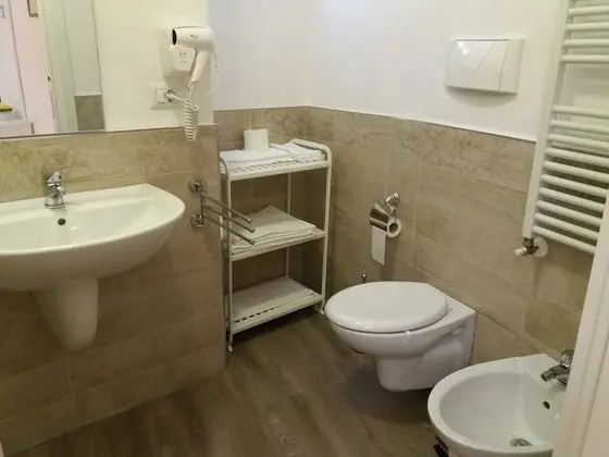 Tek Büyük veya İki Ayrı Yataklı Oda, Sigara İçilmez