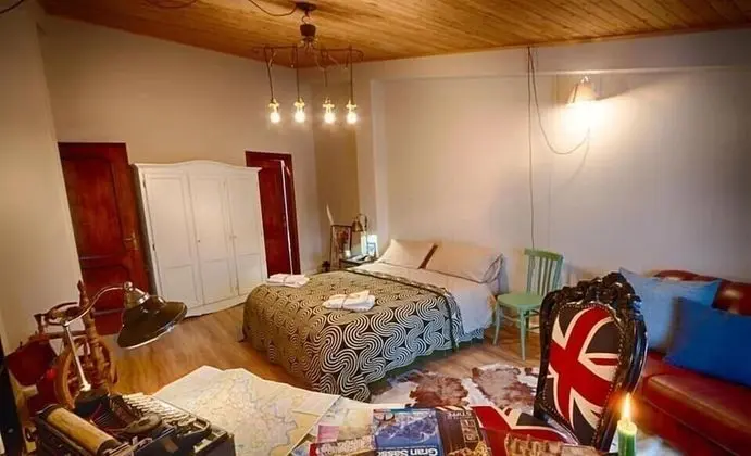 Tek Büyük Yataklı Oda, Balkon