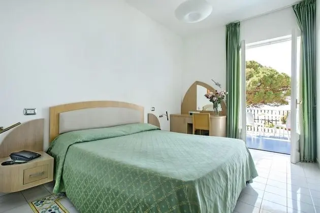 Classic Tek Büyük Yataklı Oda, Balkon, Deniz Manzaralı