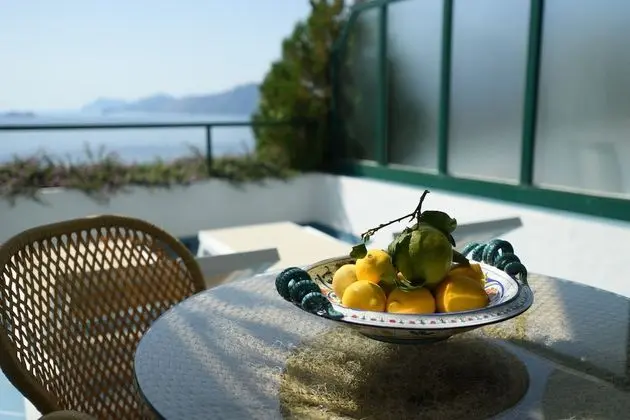 Classic Tek Büyük Yataklı Oda, Balkon, Deniz Manzaralı