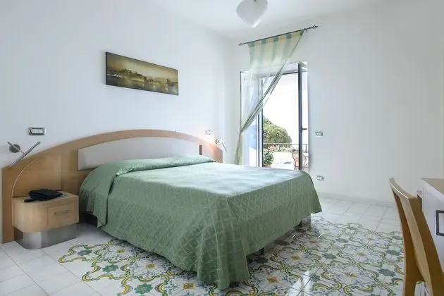 Classic Tek Büyük Yataklı Oda, Deniz Manzaralı (shared terrace)