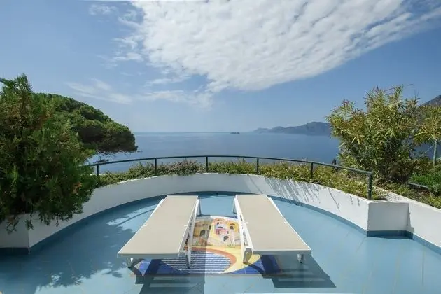 Classic Tek Büyük Yataklı Oda, Deniz Manzaralı (shared terrace)