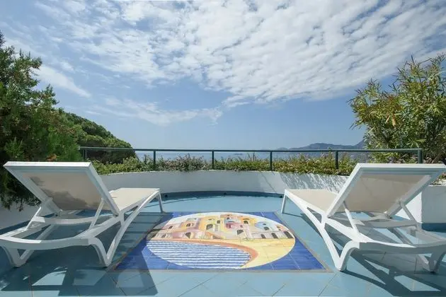 Economy Tek Büyük veya İki Ayrı Yataklı Oda, Balkon, Deniz Manzaralı
