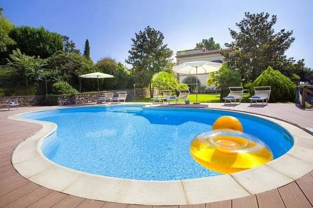 Villa, Sigara İçilebilir