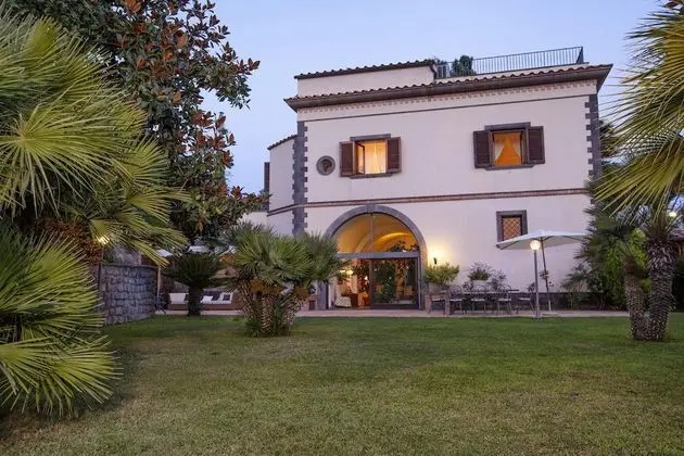 Villa, Sigara İçilebilir