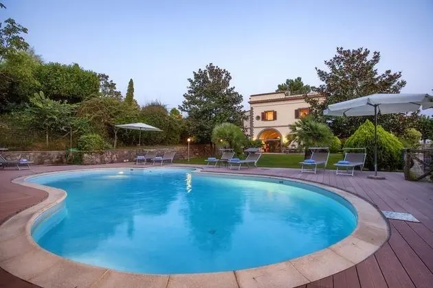 Villa, Sigara İçilebilir