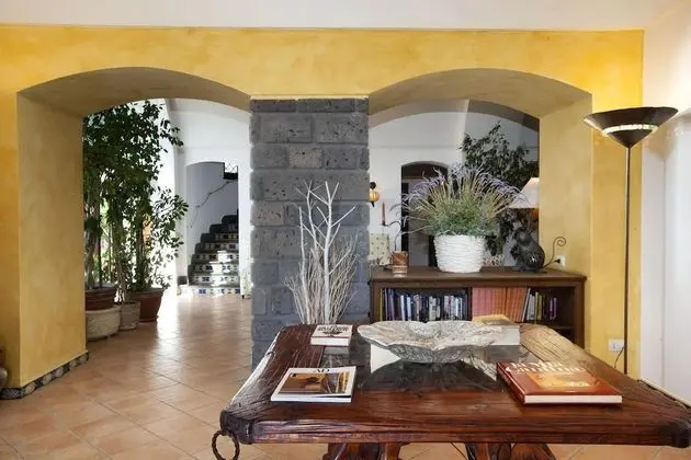 Villa, Sigara İçilebilir