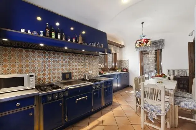 Villa, Sigara İçilebilir