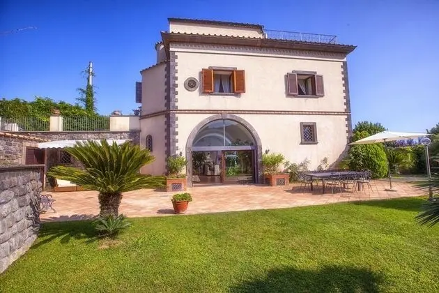 Villa, Sigara İçilebilir
