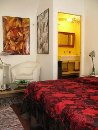 Tek Büyük veya İki Ayrı Yataklı Oda