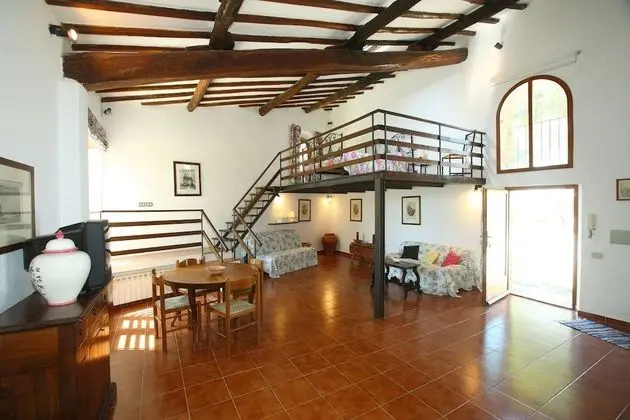 Apart Daire, Bahçe Manzaralı