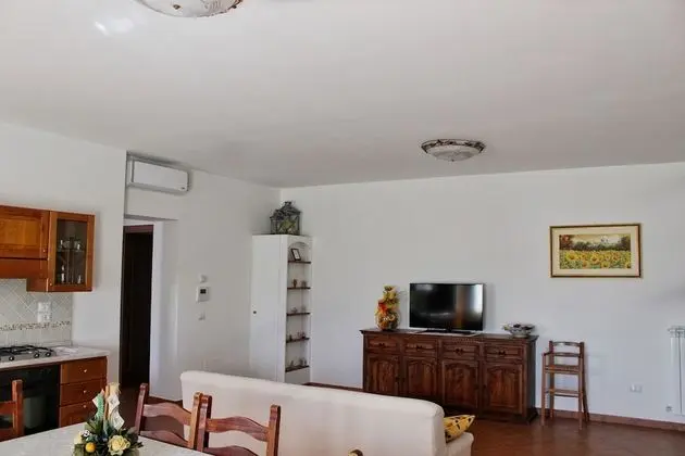 Comfort Apart Daire, Bahçe Manzaralı (Casa Patrizia)