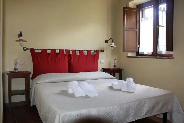 Comfort Tek Büyük Yataklı Oda, Havuz Manzaralı