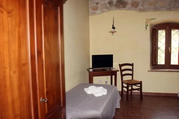 Comfort Üç Kişilik Oda, Havuz Manzaralı