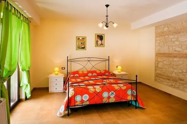 Family Stüdyo, 1 Büyük (Queen) Boy Yatak ve Çekyat (Chopin Dell'Aria)