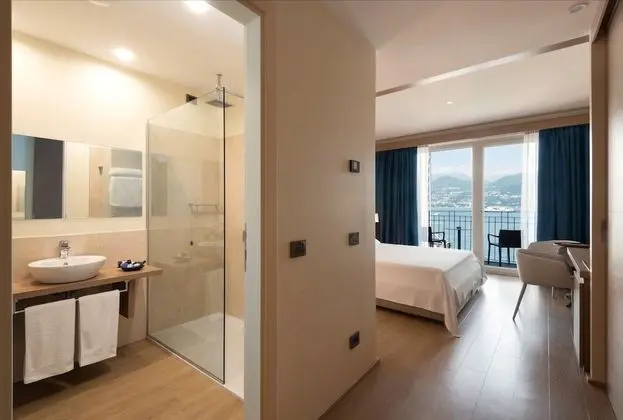 Deluxe Oda, Teras, Göl Manzaralı