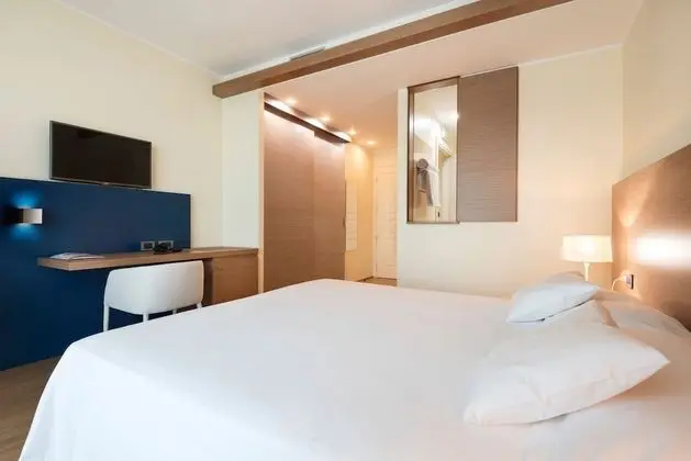 Deluxe Oda, Teras, Göl Manzaralı