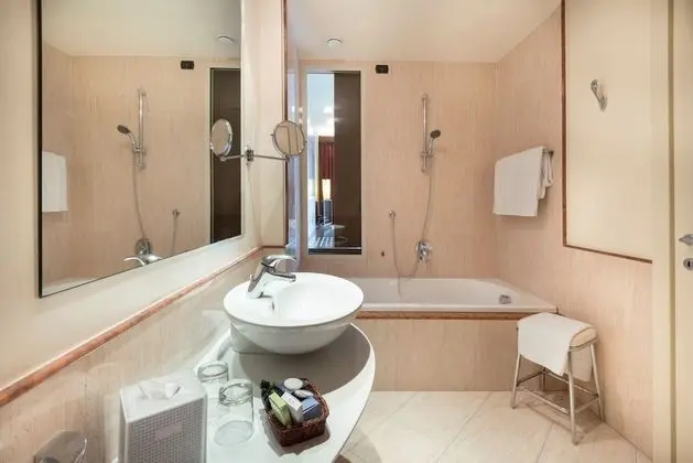 Deluxe Oda, Teras, Göl Manzaralı (Superior)