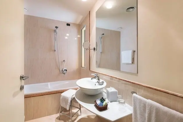 Junior Süit, 1 Çift Kişilik Yatak, Teras, Göl Manzaralı (Deluxe)