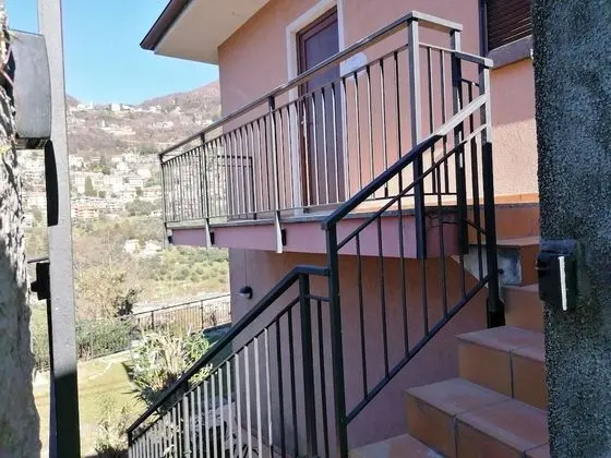 Apart Daire, Göl Manzaralı