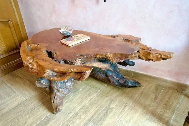 Traditional Oda, Havuz Kenarı