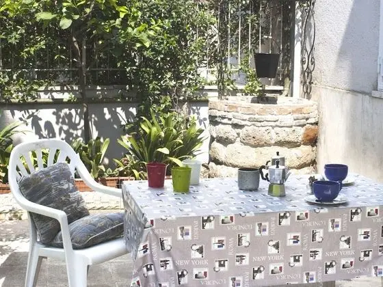 Standard Apart Daire, Banyolu/Duşlu, Bahçe Manzaralı