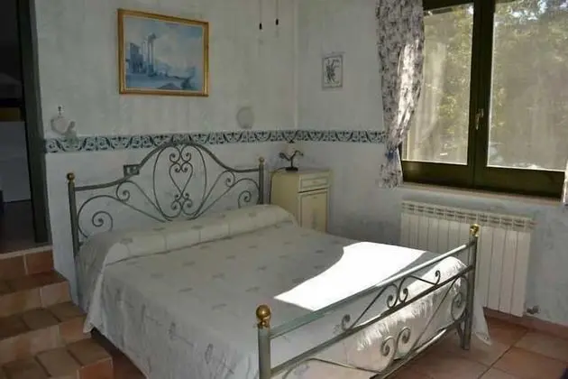 Tek Büyük Yataklı Oda, 1 Büyük (Queen) Boy Yatak