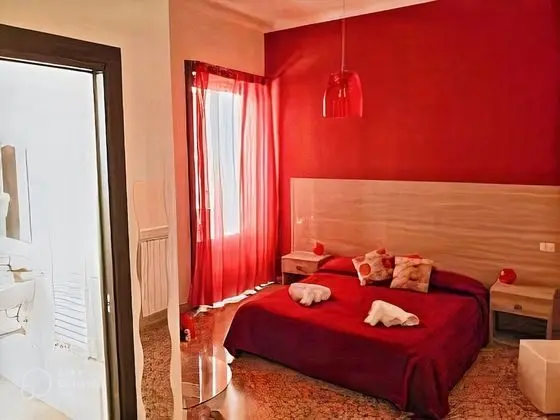 Tek Büyük veya İki Ayrı Yataklı Oda