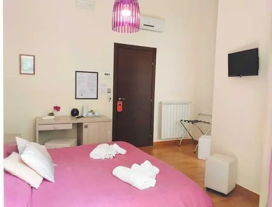 Tek Büyük veya İki Ayrı Yataklı Oda