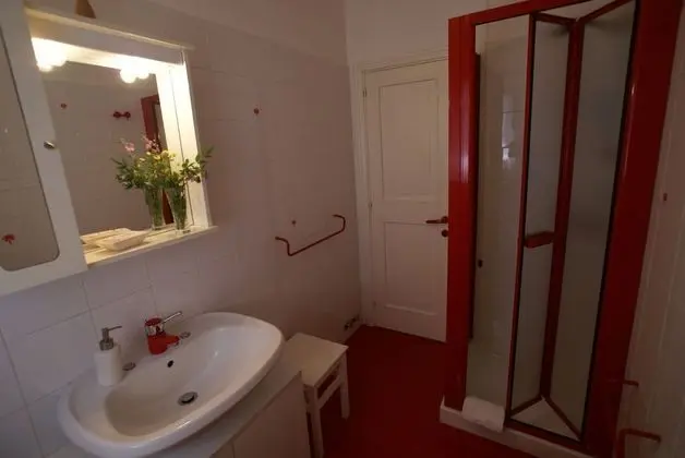 Classic Tek Büyük veya İki Ayrı Yataklı Oda, 1 Yatak Odası, Zemin Kat