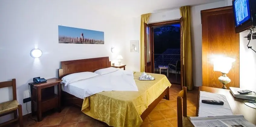 Tek Büyük Yataklı Oda, Teras