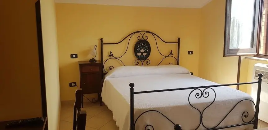 Basic Üç Kişilik Oda