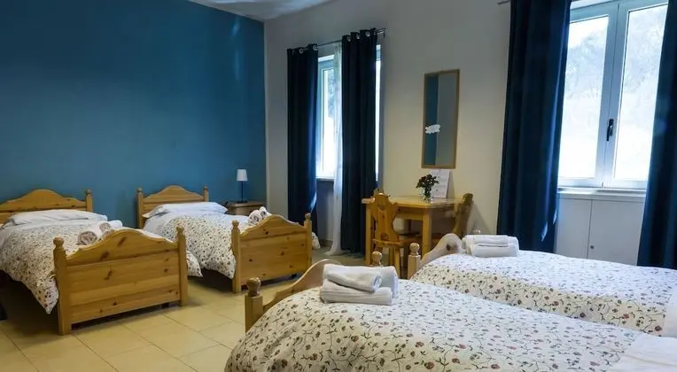 Dört Kişilik Oda
