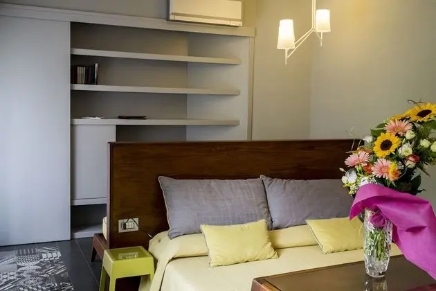 Deluxe Tek Büyük Yataklı Oda, Bahçe Manzaralı