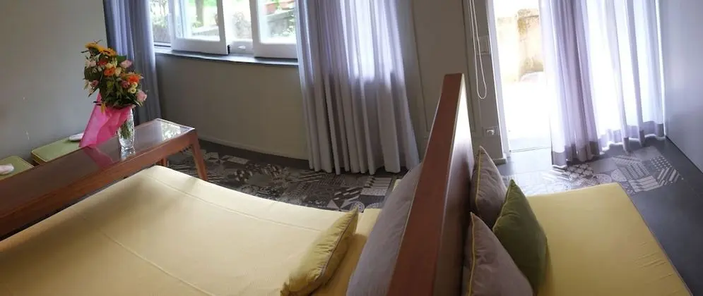Deluxe Tek Büyük Yataklı Oda, Bahçe Manzaralı