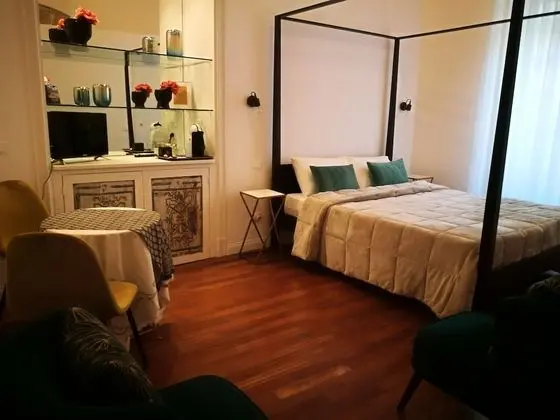 Deluxe Tek Büyük Yataklı Oda