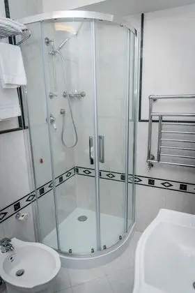 Tek Büyük Yataklı Oda, Manzaralı (Roma Street)