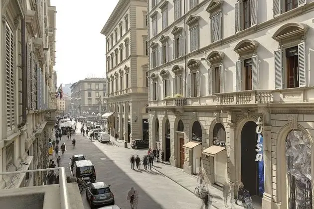 Tek Büyük Yataklı Oda, Teras