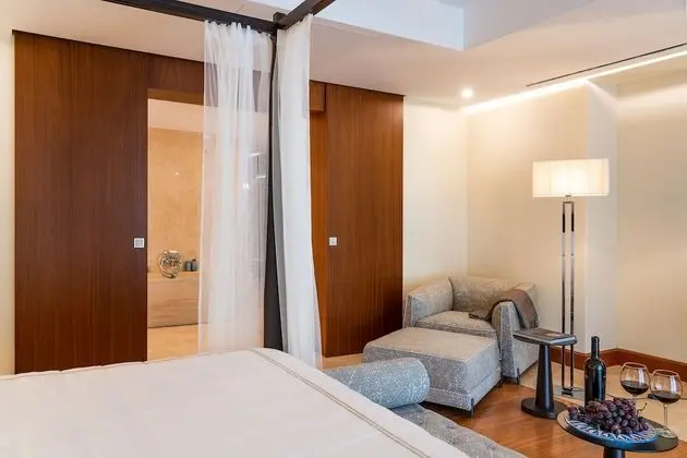 Royal Süit, Tepe Manzaralı