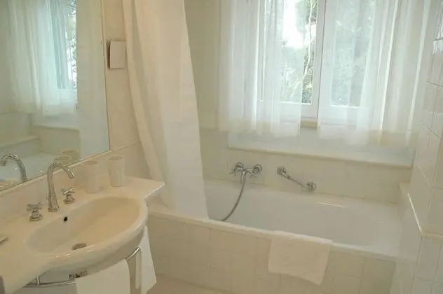 Superior Tek Büyük veya İki Ayrı Yataklı Oda